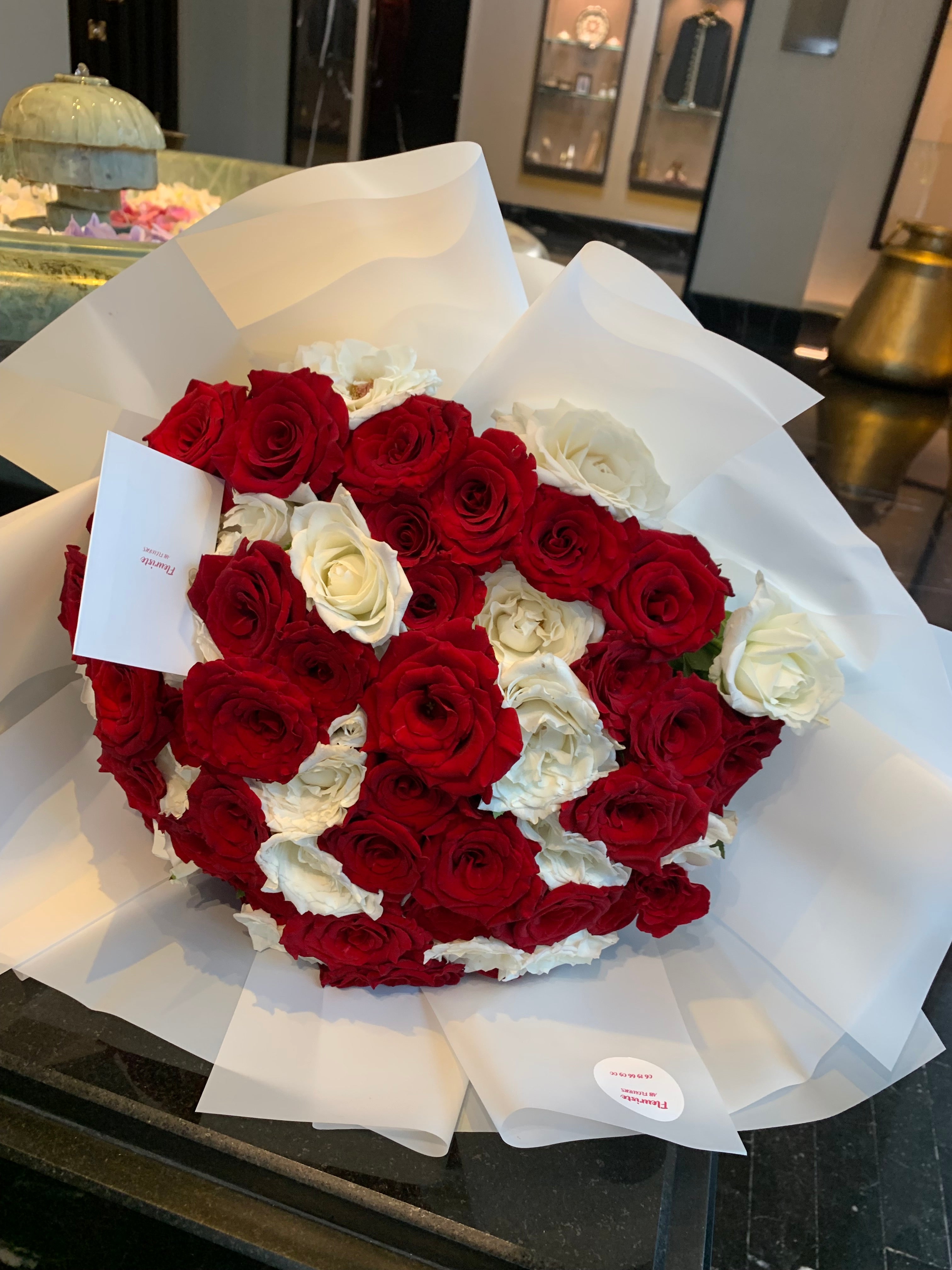 MEDIUM RED & WHITE ❤️🤍